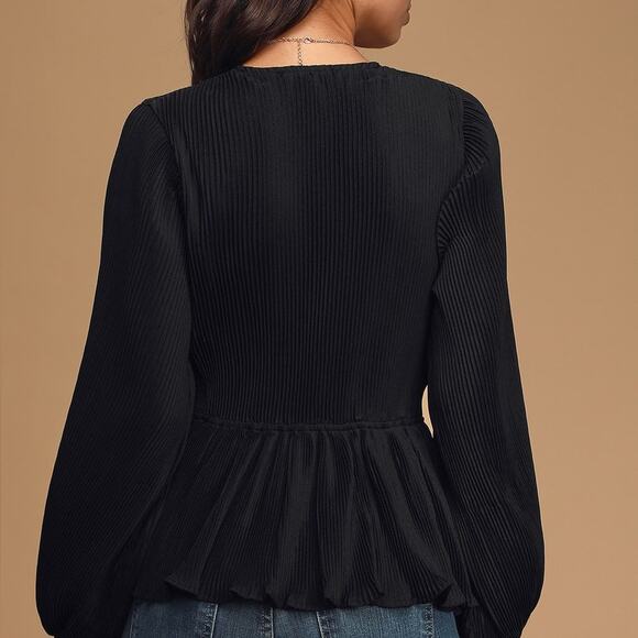 Lulus Sweet Victory Black Pleated Tie Front Peplum Top Black Womens Medium NEW - Picture 2 of 14